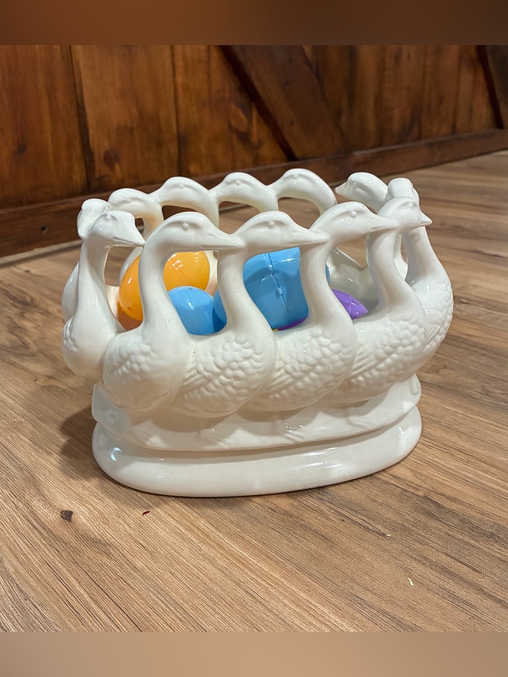 Ceramic Swan Basket Easter egg holder